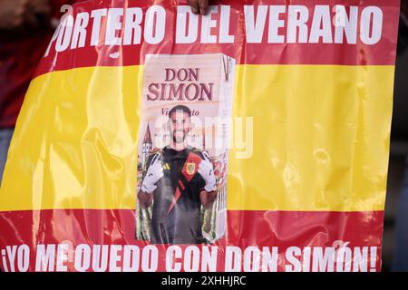 Berlino, Allemagne. 14 juillet 2024. Les supporters espagnols avant le dernier match entre l'Espagne et l'Angleterre lors du tournoi de football Euro 2024 à Berlin à l'Olympiastadium, Allemagne, dimanche 14 juillet 2024.Sport - Football . (Photo de Fabio Ferrari/LaPresse) crédit : LaPresse/Alamy Live News Banque D'Images