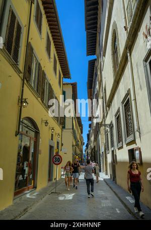 Les agriculteurs protestent contre l'invasion de blé étranger, utilisé pour fabriquer des pâtes et du pain fabriqués en Italie dans la cathédrale de Santa Maria del Fiore, Florence Banque D'Images