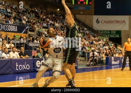 4 octobre 2023, entrée de Wshington lors d'une attaque d'Obradoiro dans le match contre Surne Bilbao à Santiago Banque D'Images