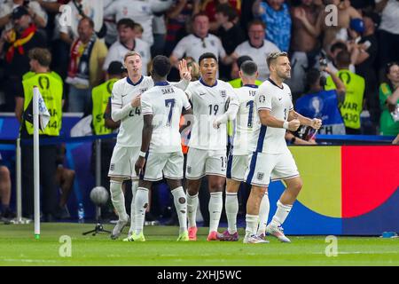 L'attaquant anglais Cole Palmer (Chelsea) marque un BUT 1-1 et célèbre lors de la finale Espagne - Angleterre de l'UEFA Euro 2024 au stade Olympiastadion de Berlin, Allemagne, le 14 juillet 2024 Banque D'Images