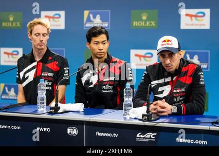 Conférence de presse post-course, HARTLEY Brendon (nzl), Toyota Gazoo Racing, Toyota GR010 - Hybrid, HIRAKAWA Ryo (jpn), Toyota Gazoo Racing, Toyota GR010 - Hybrid, BUEMI Sébastien (SWI), Toyota Gazoo Racing, Toyota GR010 - Hybrid, portrait lors des Rolex 6 heures de Sao Paulo 2024, 5ème manche du Championnat du monde FIA d'Endurance 2024, du 12 au 14 juillet 2024 sur le Autódromo José Carlos Pace à Interlagos, Brésil - photo Julien Delfosse/DPPI crédit : DPPI Media/Alamy Live News Banque D'Images