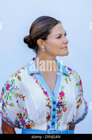 Borgholm, Schweden. 14 juillet 2024. Borgholm, Château de Solliden 14-07-2024 la famille royale suédoise assiste à l'anniversaire de la princesse héritière de Suède Princesse héritière Victoria crédit : Albert Nieboer pays-Bas OUT point de vue OUT/dpa/Alamy Live News Banque D'Images