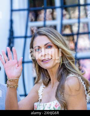 Borgholm, Schweden. 14 juillet 2024. Borgholm, Château de Solliden 14-07-2024 la famille royale suédoise assiste à l'anniversaire de la princesse héritière de Suède, Princesse Madeleine crédit : Albert Nieboer pays-Bas OUT point de vue OUT/dpa/Alamy Live News Banque D'Images