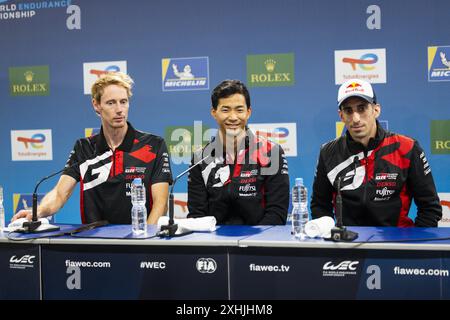 Conférence de presse post-course, HARTLEY Brendon (nzl), Toyota Gazoo Racing, Toyota GR010 - Hybrid, HIRAKAWA Ryo (jpn), Toyota Gazoo Racing, Toyota GR010 - Hybrid, BUEMI Sebastien (SWI), Toyota Gazoo Racing, Toyota GR010 - Hybrid, portrait lors des Rolex 6 heures de Sao Paulo 2024, 5ème manche du Championnat du monde d'Endurance FIA 2024, du 12 au 14 juillet 2024 sur l'Autodromo Jose Carlos Pace à Interlagos, Brésil Banque D'Images