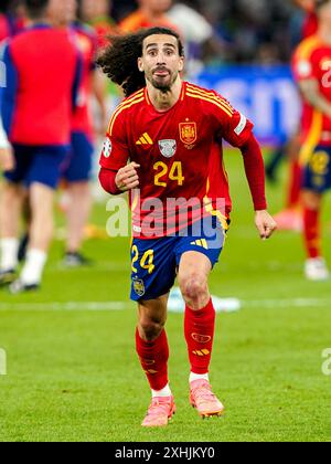 Berlin, Allemagne. 14 juillet 2024. BERLIN, ALLEMAGNE - 14 JUILLET : Marc Cucurella, Espagnol, célèbre sa victoire lors de la finale de l'UEFA EURO 2024 opposant l'Espagne et l'Angleterre à l'Olympiastadion le 14 juillet 2024 à Berlin, Allemagne. (Photo par Andre Weening/Orange Pictures) crédit : Orange pics BV/Alamy Live News Banque D'Images