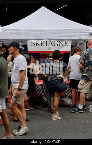 NY, États-Unis. 14 juillet 2024. New York, États-Unis, 14 juillet 2024 - les New-Yorkais assistent aux festivités du 14 juillet 2024 à New York. Le jour de la Bastille est la célébration du début de la Révolution française en 1789, qui a vu le renversement de la monarchie et la montée de la république. Photo : Luiz Rampelotto/EuropaNewswire. Usage éditorial exclusif. Non destiné à UN USAGE commercial ! (Crédit image : © Luiz Rampelotto/ZUMA Press Wire) USAGE ÉDITORIAL SEULEMENT! Non destiné à UN USAGE commercial ! Banque D'Images