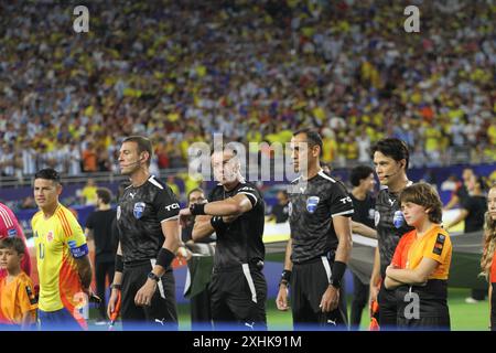 Miami, Floride, États-Unis. 14 juillet 2024. (SPO) Copa America 2024 final : Argentine vs Colombie . 14 juillet 2024, Miami, Floride, États-Unis : arbitre Claus, Raphael (Brésil).1Ã‚Â° Assistant : pires, Bruno Raphael (Brésil) 2Ã‚Â° Assistant : Correa, Rodrigo (Brésil) 4e arbitre : Benitez Mareco, Juan Gabriel (Paraguay) pour le match de football entre l'Argentine et la Colombie valable pour la finale du championnat Copa America 2024 au stade Hard Rock de Miami. Crédit : Niyi Fote/Thenews2 (crédit image : © Niyi Fote/TheNEWS2 via ZUMA Press Wire) USAGE ÉDITORIAL SEULEMENT! Non destiné à UN USAGE commercial ! Banque D'Images