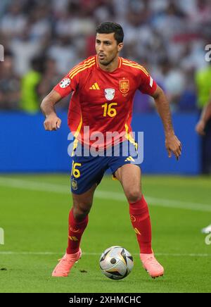 L'Espagnol Rodri lors de la finale de l'UEFA Euro 2024 à l'Olympiastadion de Berlin. Date de la photo : dimanche 14 juillet 2024. Banque D'Images