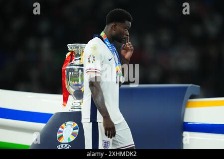 Marc Guaehi, de l'Angleterre, lors du match de finale de l'UEFA Euro 2024 entre l'Espagne et l'Angleterre, a joué à l'Olympiastadion le 14 juillet 2024 à Berlin, en Allemagne. (Photo de Bagu Blanco / Sipa USA) Banque D'Images