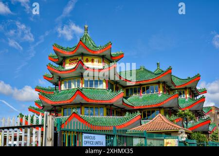 Win Yip Chinese Supermarket, Cricklewood, Borough of Brent, Londres, Angleterre, ROYAUME-UNI Banque D'Images