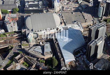 Vue aérienne de l'AO Arena, du Stoller Hall et de la gare de Manchester Victoria, centre-ville de Manchester Banque D'Images