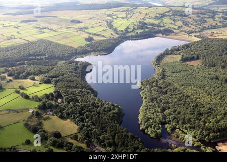 Vue aérienne du réservoir Swinsty, près de Harrogate, une attraction touristique et où Gareth Southgate a sa maison Banque D'Images