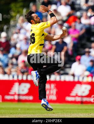 Cheltenham, Royaume-Uni, 14 juillet 2024. Matt Taylor du Gloucestershire lors du match T20 Vitality Blast entre Gloucestershire et Glamorgan. Crédit : Robbie Stephenson/Gloucestershire Cricket/Alamy Live News Banque D'Images