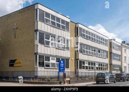 St Annes Catholic School et 6th Form College Building sur Carlton Crescent, Southampton City centre, Hampshire, Angleterre, Royaume-Uni Banque D'Images