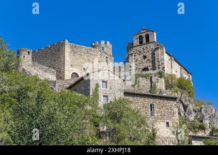 France, haute Loire, Saint André de Chalencon, Château et église de Chalencon, vallée de l'ance Banque D'Images