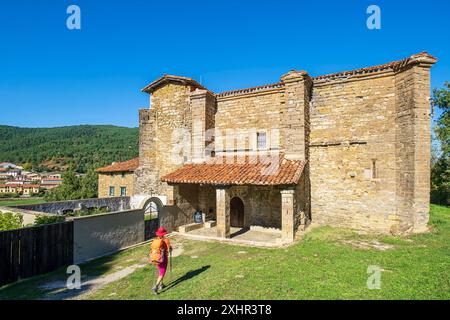 Espagne, Navarre, Ilarraz, randonnée sur le Camino Francés, route espagnole du pèlerinage à Saint-Jacques-de-Compostelle, classé au patrimoine mondial de l'UNESCO Banque D'Images