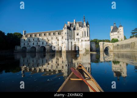 France, Indre et Loire, excursion canadienne en canoë dans la vallée du cher sous, ou près du château de Chenonceau Banque D'Images