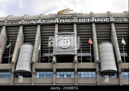 Estadio Santiago Bernabeu, stade de football du club espagnol Real Madrid, 80354 places, Madrid, Espagne, Europe, la façade de l'Estadio Santiago Banque D'Images