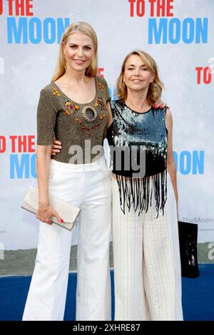 Tanja Buelter et Tina Ruland lors de la première allemande de To the Moon au Zoo Palast de Berlin le 10 juillet 2024 Banque D'Images