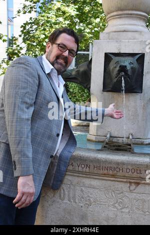 Andre Hartmann Kabarettist Saenger Musiker Entertainer Muenchen 15.07. ...