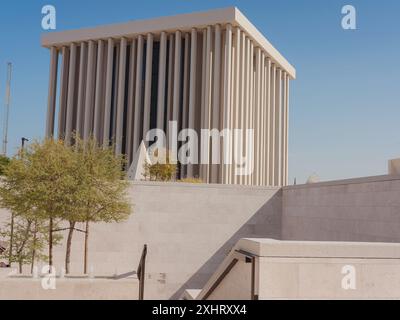 Abu Dhabi, Emirats Arabes Unis - 13 janvier 2024 : Abrahamic Family House, c'est un complexe interreligieux sur l'île de Saadiyat. Cet événement a été inspiré par le document sur la Fraternité humaine. Banque D'Images