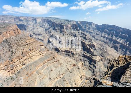 Vue panoramique sur le Grand canyon d'Oman, Balcony Walk Trail, Jabal Akhdar Mountains, Oman Banque D'Images