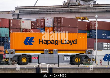 RWG Container terminal, autonom fahrender Containertransort am Kai, Seehafen von Rotterdam, Tiefseehafen Maasvlakte 2, auf einer künstlich angelegten Landfläche, Niederlande, RWG Container terminal *** RWG Container terminal, transport autonome de conteneurs sur le quai, port maritime de Rotterdam, port en haute mer Maasvlakte 2, sur une zone artificielle, pays-Bas, RWG Container terminal Banque D'Images