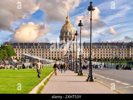 Hôtel des Invalides, l'Esplanade des Invalides, Paris, France Banque D'Images