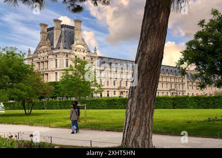Jardin des Tuileries, Musée du Louvre, Paris, France, Europe Banque D'Images