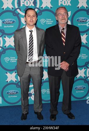 SANTA MONICA, CA - SEPTEMBRE 09 : Giovanni Ribisi Martin Mull arrive à la Fox Fall Eco-Casino Party 2013 au Bungalow le 9 septembre 2013 à Santa Monica, Californie personnes : Giovanni Ribisi Martin Mull crédit : Storms Media Group/Alamy Live News Banque D'Images