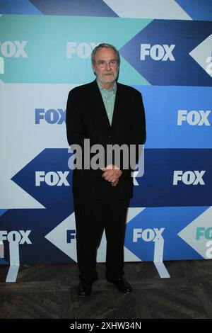 SANTA MONICA, CA - SEPTEMBRE 09 : Martin Mull arrive à la Fox Fall Eco-Casino Party 2013 au Bungalow le 9 septembre 2013 à Santa Monica, Californie. Personnes : Martin Mull crédit : Storms Media Group/Alamy Live News Banque D'Images