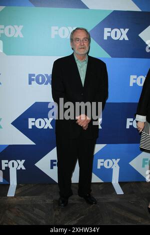 SANTA MONICA, CA - SEPTEMBRE 09 : Martin Mull arrive à la Fox Fall Eco-Casino Party 2013 au Bungalow le 9 septembre 2013 à Santa Monica, Californie. Personnes : Martin Mull crédit : Storms Media Group/Alamy Live News Banque D'Images