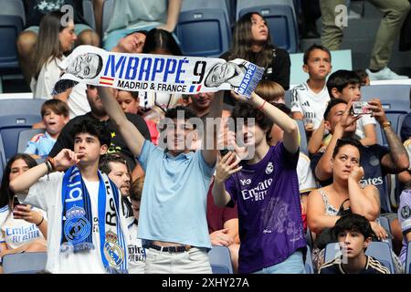 Madrid, Spa in. 16 juillet 2024. Présentation de Kylian Mbappe au stade Santiago Bernabeu le 16 juillet 2024 à Madrid, Espagne. (Photo de Cesar Cebolla/Sipa USA) crédit : Sipa USA/Alamy Live News Banque D'Images