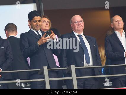 Nasser Al-Khelaifi (propriétaire du PSG et président de Qatar Sports Investment) , Jesper Møller Christensen (membre UEFA-Exekutivkomitee), Olaf Scholz, Bundeskanzler Deutschland dans le dernier match ESPAGNE - ANGLETERRE 2-1 des Championnats d'Europe UEFA 2024 le 14 juillet 2024 à Berlin, Allemagne. Photographe : Peter Schatz Banque D'Images