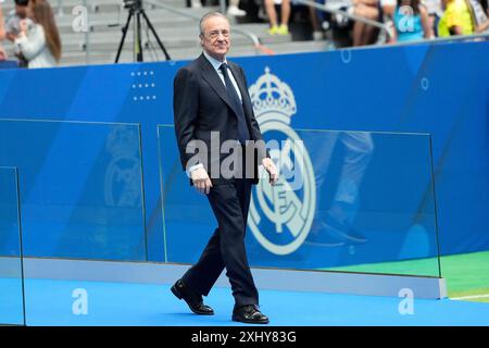 Madrid, Spa in. 16 juillet 2024. Le président du Real Madrid Florentino Perez lors de la présentation du Kylian Mbappe au stade Santiago Bernabeu le 16 juillet 2024 à Madrid, Espagne. (Photo de Cesar Cebolla/PRESSINPHOTO) crédit : AGENCE SPORTIVE PRESSINPHOTO/Alamy Live News Banque D'Images