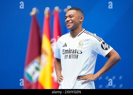 Madrid, Spa in. 16 juillet 2024. Présentation de Kylian Mbappe au stade Santiago Bernabeu le 16 juillet 2024 à Madrid, Espagne. (Photo de Cesar Cebolla/PRESSINPHOTO) crédit : AGENCE SPORTIVE PRESSINPHOTO/Alamy Live News Banque D'Images