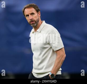 Berlin, Allemagne. 16 juillet 2024. ***** PHOTO *** 14 juil. 2024 - Angleterre v Espagne - Championnats de l'UEFA Euro 2024 - finale - stade Olympique - Berlin. Gareth Southgate a démissionné de son poste de directeur de l'Angleterre. Ici, Gareth Southgate semble abattu après que l'Angleterre ait perdu 2-1 contre l'Espagne dans la finale de L'EURO 2024. Crédit photo : Mark pain/Alamy Live News Banque D'Images