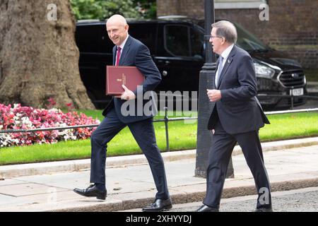 Londres, Royaume-Uni. 16 juillet 2024. Sur la photo : (de gauche à droite) - John Healey - secrétaire d'État à la Défense et George Robertson - ancien secrétaire à la Défense et ancien secrétaire général de l'OTAN arrive à Downing Street pour une réunion du cabinet. Crédit : Justin Ng/Alamy Live News. Banque D'Images