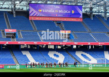 La Corogne, Espagne. 15 juillet 2024. Échauffement lors d'un entraînement MD-1 avant un match de football entre les équipes nationales féminines d'Espagne et de Belgique, appelé les Red Flames lors de la sixième journée du Groupe A2 dans la phase de championnat de la compétition des qualifications européennes féminines de l'UEFA 2023-24, le lundi 15 juillet 2024 à la Corogne, Espagne . Crédit : Sportpix/Alamy Live News Banque D'Images