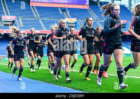 La Corogne, Espagne. 15 juillet 2024. Échauffement lors d'un entraînement MD-1 avant un match de football entre les équipes nationales féminines d'Espagne et de Belgique, appelé les Red Flames lors de la sixième journée du Groupe A2 dans la phase de championnat de la compétition des qualifications européennes féminines de l'UEFA 2023-24, le lundi 15 juillet 2024 à la Corogne, Espagne . Crédit : Sportpix/Alamy Live News Banque D'Images