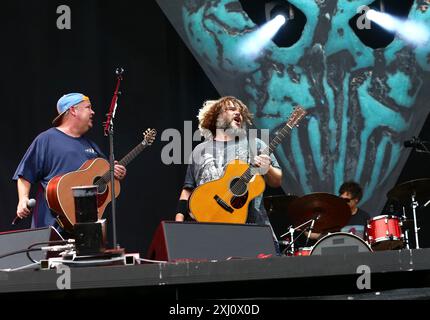 De gauche à droite : Kyle Gass et Jack Black dans Tenacious d au festival Bråvalla, Norrköping, Suède. Banque D'Images