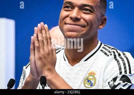 Madrid, France, Espagne. 16 juillet 2024. Kylian MBAPPE lors de sa présentation en tant que nouveau joueur du Real Madrid CF au stade Santiago Bernabeu le 16 juillet 2024 à Madrid, Espagne. (Crédit image : © Matthieu Mirville/ZUMA Press Wire) USAGE ÉDITORIAL SEULEMENT! Non destiné à UN USAGE commercial ! Banque D'Images