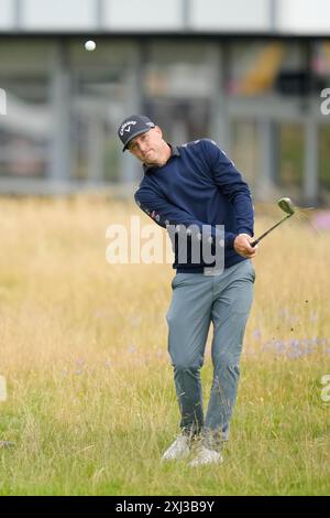 16 juillet 2024 ; Royal Troon Golf Club, Troon, South Ayrshire, Écosse ; le jour 2 de la pratique de l'Open Championship ; Alex Noren passe au 16e green Banque D'Images