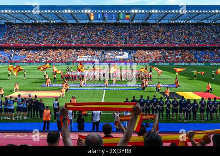 La Corogne, Espagne. 16 juillet 2024. Alignements avant un match de football entre les équipes nationales féminines d'Espagne et de Belgique, appelé les Red Flames lors de la sixième journée du Groupe A2 dans la phase de la ligue des qualifications européennes féminines de l'UEFA 2023-24, le mardi 16 juillet 2024 à la Corogne, Espagne . Crédit : Sportpix/Alamy Live News Banque D'Images