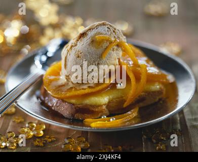 Brioche aux oranges confites et glace au speculoos Banque D'Images