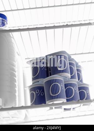 Petit-suisses 0 % dans le frigo Banque D'Images