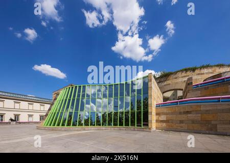 New State Gallery Stuttgart, vue extérieure. Architecture postmoderne, James Stirling architecture, Stuttgart, Bade-Wuerttemberg, Allemagne Banque D'Images