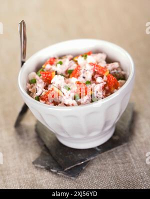 Fromage de chèvre,fig et salade de fraises Banque D'Images