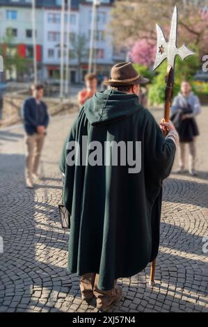 Visite historique de la ville avec gardien de nuit, Siegen, Rhénanie du Nord-Westphalie, Allemagne Banque D'Images