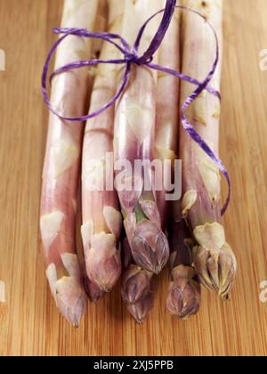 Botte d'asperges blanches Banque D'Images
